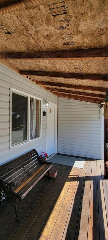The Bunkhouse Motel Nehalem Room photo