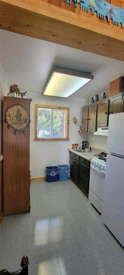 The Bunkhouse Motel Nehalem Room photo